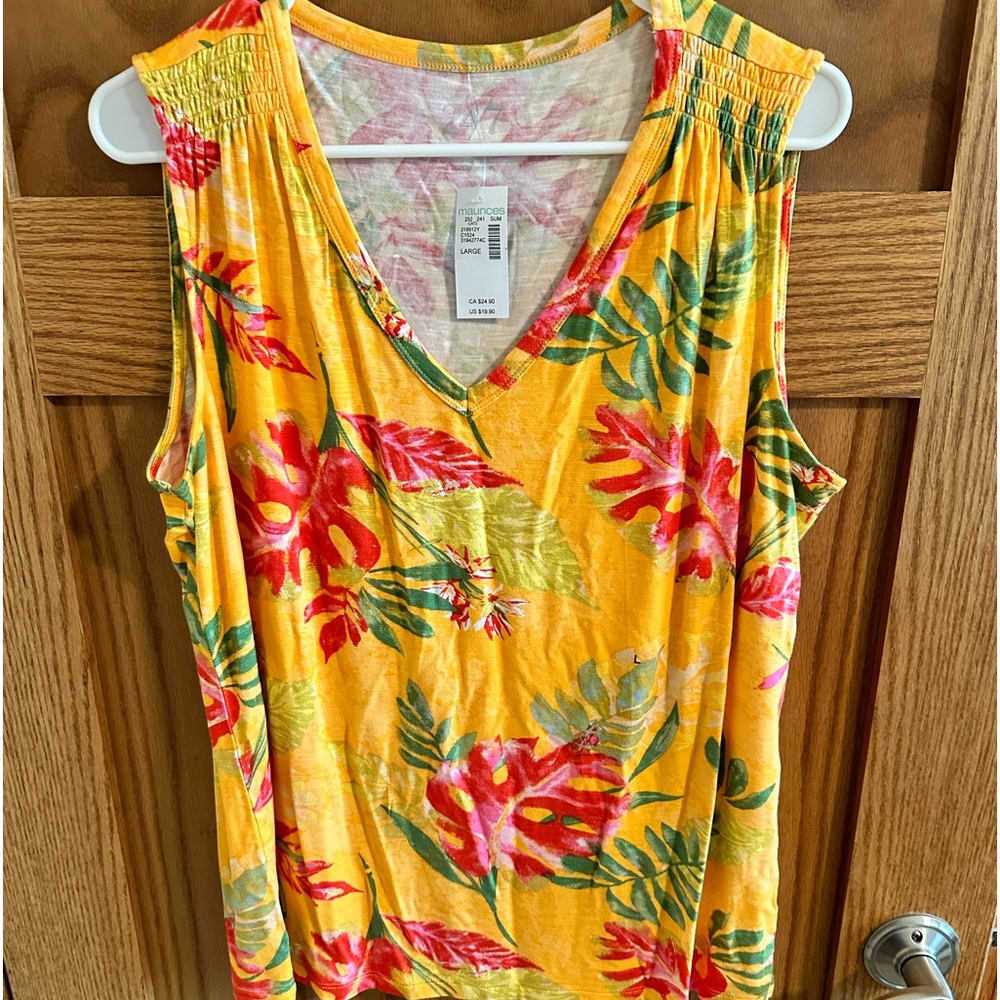 Maurices Floral Tank Top V-neck size Large